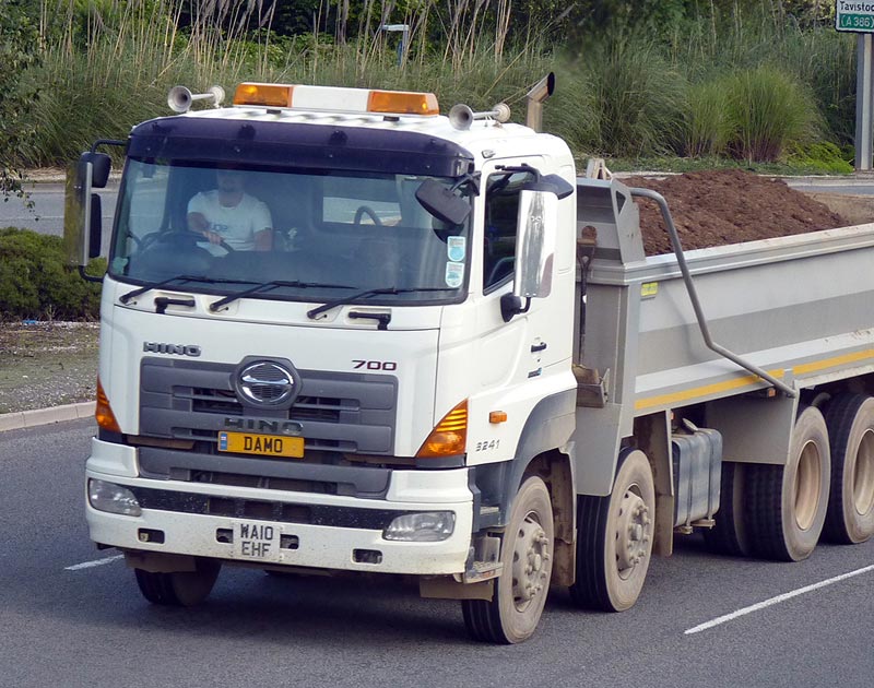 fuso heavy haulage vehicles