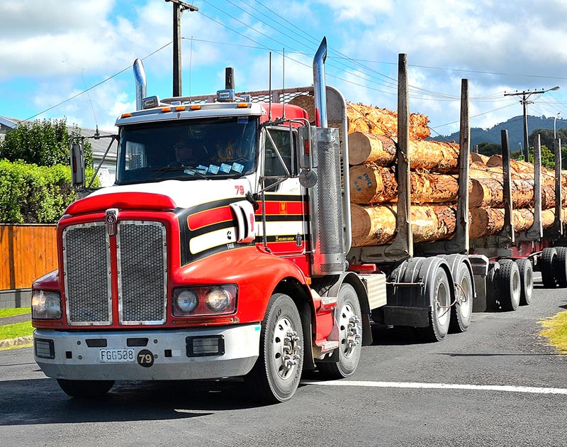 Kenworth heavy haulage vehicle