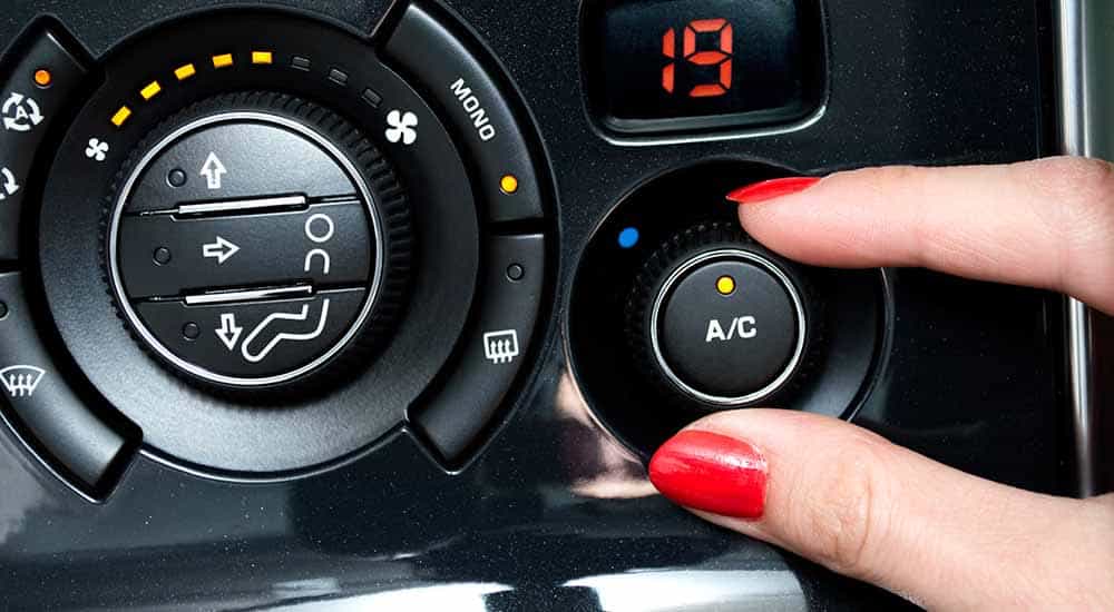 How do car air conditioning systems work
